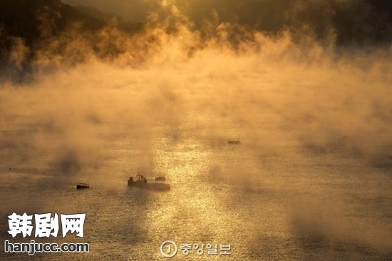 越冷越美的春川邵阳湖清晨