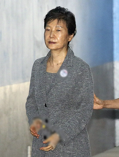 朴槿惠得知被求刑30年毫无反应将接受心理辅导