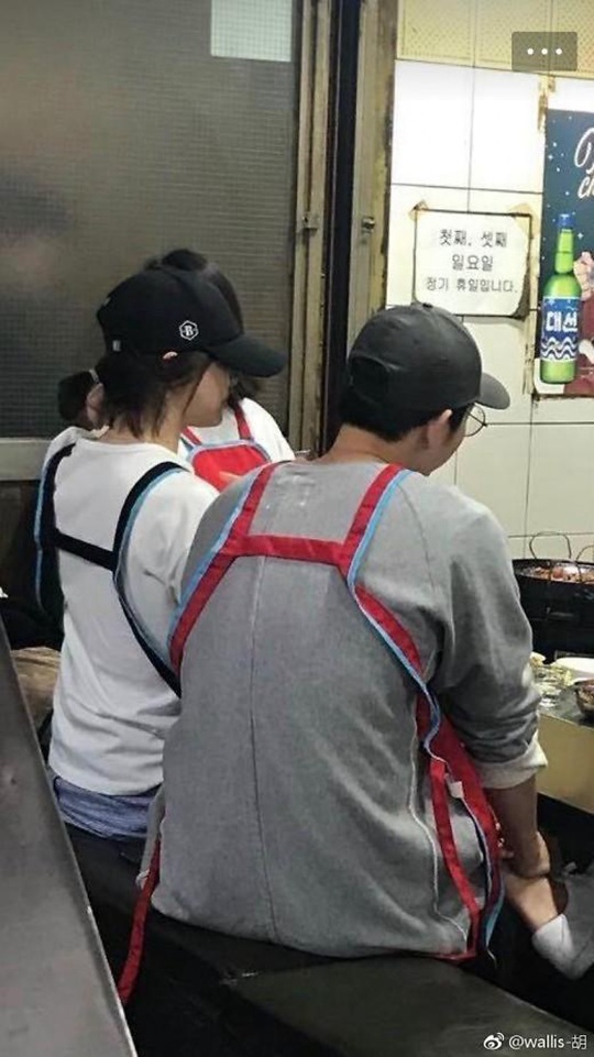 宋仲基宋慧乔同游釜山甜如蜜“不是在约饭就是在约饭的路上”【组图】