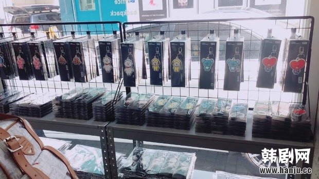 迷妹上身失心疯，我在BT21花了70万韩币