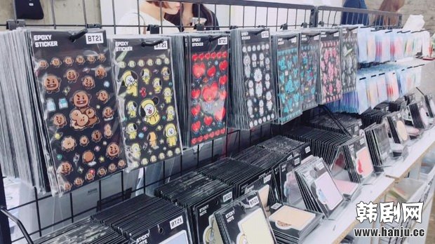 迷妹上身失心疯，我在BT21花了70万韩币